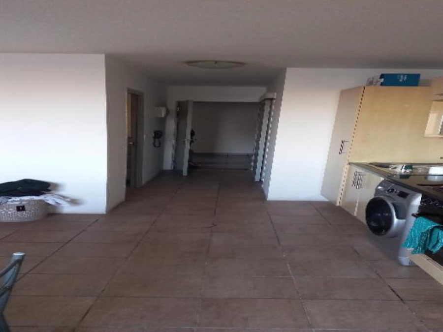 1 Bedroom Property for Sale in Zonnebloem Western Cape